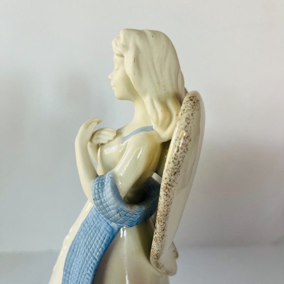 Lenox Gifts of Grace 9" Angel Figurine *Faith/Wind Up  Musical/Porcelain Glossy - Picture 8 of 15